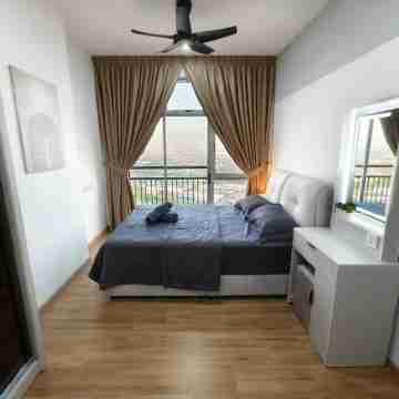 Midas 2BR H-Floor Sea View I Netflix Pet Friendly Rooms