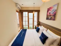 Among Villa Demangan - New