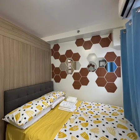 1BR w/ Balcony |MOA Arena + IKEA | Budget-Friendly Отели рядом с достопримечательностью «Манила-Бэй»