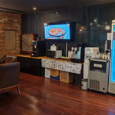URban Brown Hotel