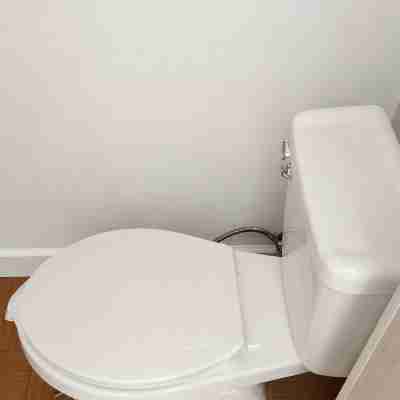 Peaceful Mobo House | WiFi, Aircon, Near City Rooms