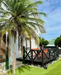 8 min walk to the beach* BBQ in the large garden