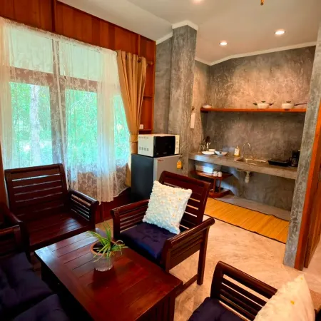 No 9 Poolside bungalows Woktum