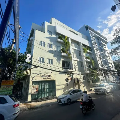 諾瑪旗下的Heyday Premium 鄰近平 Triệu 站的酒店