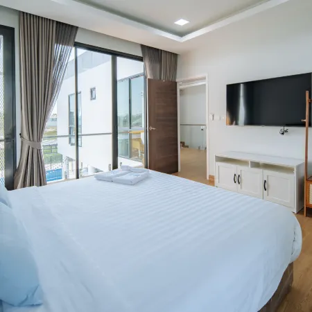 Riverfront Pool Villa Rangsit Klong 4