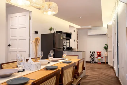 รูปภาพของบ้านดีไซน์ใกล้แม่น้ำ 4 ห้องนอน