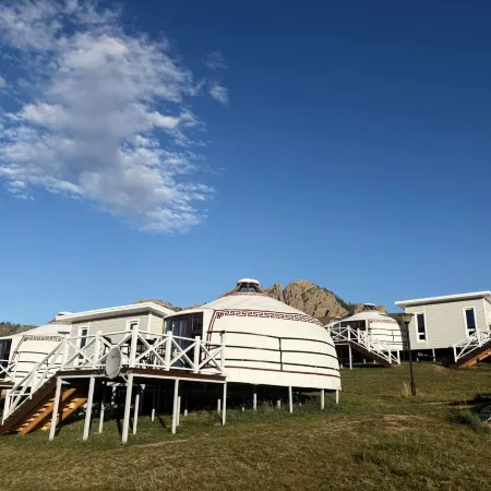 Green Crown Resort