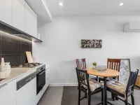 Modern 1b Apt Near Swinburne University 霍索恩區酒店
