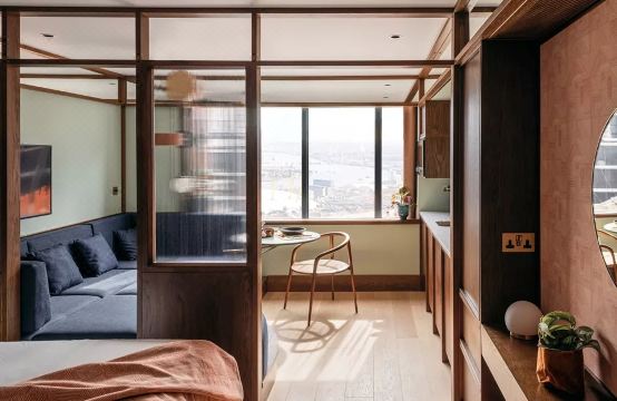 Locke London Canary Wharf