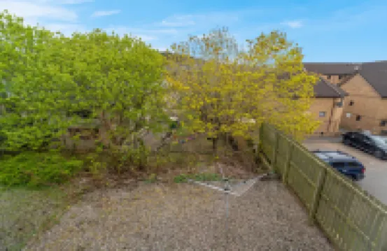 Friary Townhouse -5 Double Bedrooms, 4 Bathrooms, GYM, GAMES, GARDEN