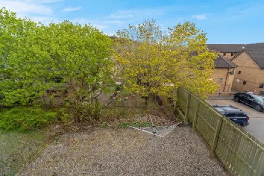 Friary Townhouse -5 Double Bedrooms, 4 Bathrooms, GYM, GAMES, GARDEN