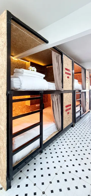 นอนบนเมฆ โฮสเทล