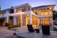D Luxury Villas Phu Quoc Hotels in 