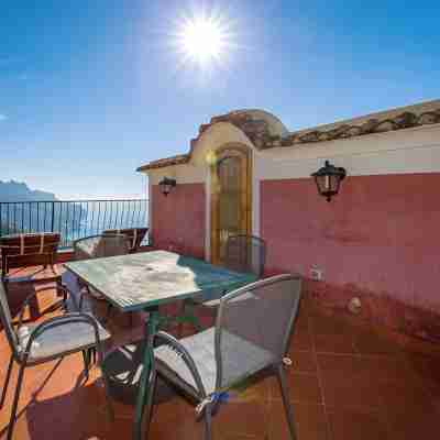Spotless Sea View, Hot Tub, Ravello Luxury Villa. Others