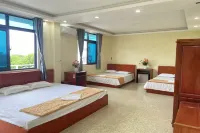 Thanh Trung Van Chay Hotel Hotels in TT. Co To