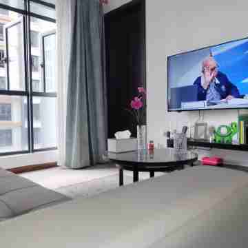 Near Airport K Avenue by Mi Family Room Rooms