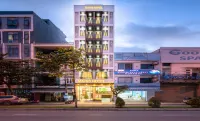 Maris Da Nang Hotel & Apartment Hotels near Dragon Carp Fountain