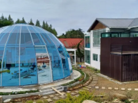 Sling & Stone Mountain Suites クンダサンのホテル