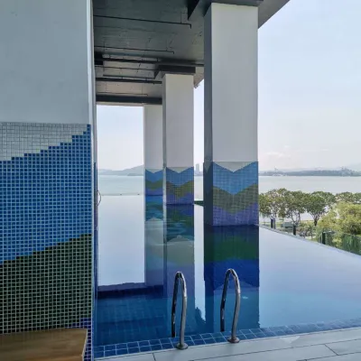 Bay Suites by Jom Summer Suites โรงแรมใกล้อ่าวลิกัส