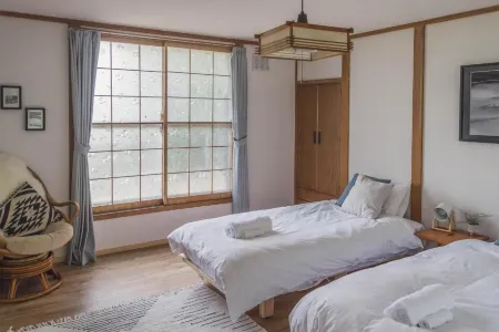 Ichimatsu Отели рядом с достопримечательностью «Parent and Kid Tree»