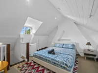 Fancy ICC & Darling Harbour 4Br House with Garage Hotels in Ultimo