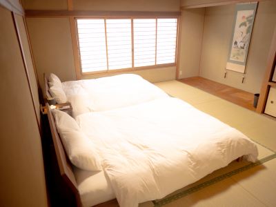 Zen Garden Kominka | Sleeps 8 | Parking | ITM Easy
