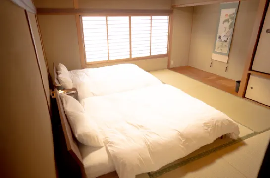 Zen Garden Kominka | Sleeps 8 | Parking | ITM Easy