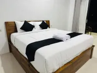 Kelingking Lucky Homestay - غرفة مطلة على الجبل