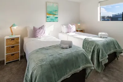 CBD 2BR with Backyard - Walk Everywhere Hotels in 