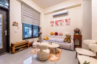 Muxuan Homestay(Close to the train station) - جديد