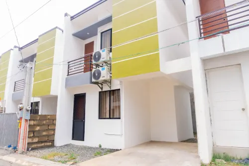Modern 2BR Home Near Padre Pio SM & S&R w/ Parking - เปิดใหม่