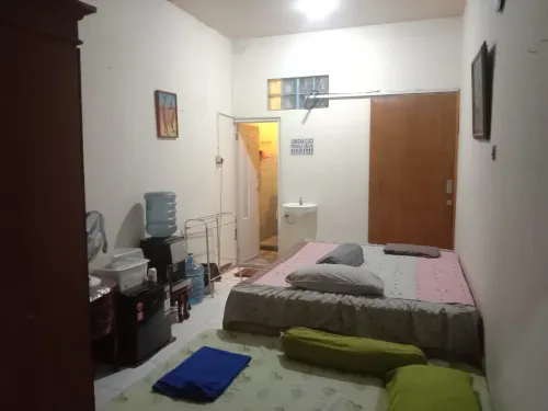 Cozzy homestay puspaloka - parking