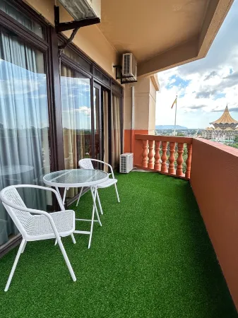 Muji style Riverbank suites level 10 Отели в г. Kuching Division