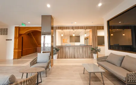 B2 Ubon Boutique & Budget Hotel