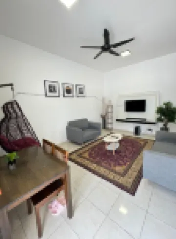 Fallem's Homestay I 4 Rooms I Fully Aircond I WiFi