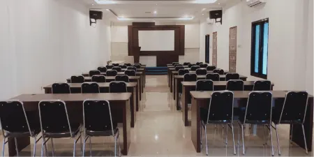 Hotel Terang Bulan Отели в г. Pekalongan Regency