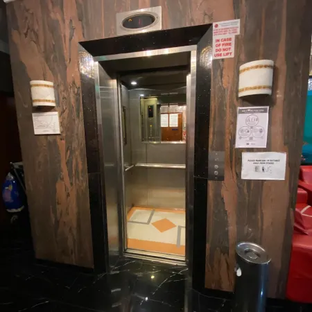 JADE HOTEL Отели рядом с достопримечательностью «Станция MRT Aljunied »