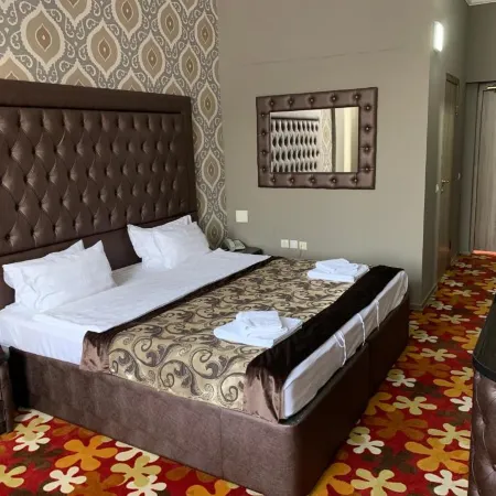 Sapar Deluxe Plaza