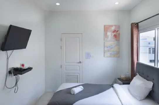 Me Hug Guesthouse and Hostel