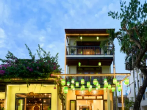 繆斯之家 鄰近均勝古宅的酒店