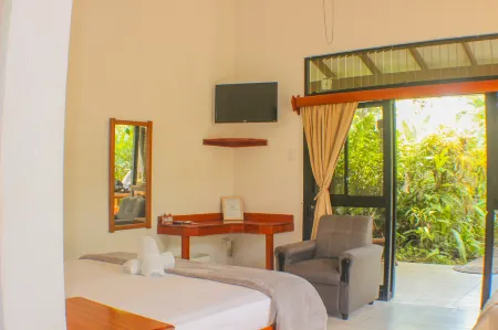 Hotel Colinas del Sol