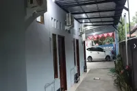 OYO 95109 Eksis Homestay Syariah - parcheggio