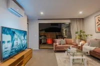Family-Friendly 3BR | Games Room & Patio - Villas