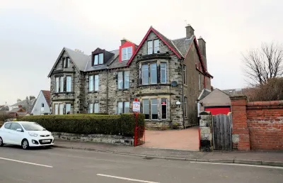 Forth Bay Guest House โรงแรมใน