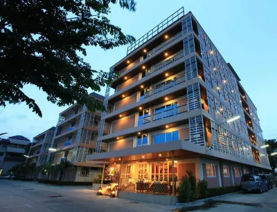 Progress Mansion Hotels near Pathumthani University