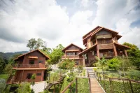 Red House the Garden Stay in Bukit Tinggi by PLAY Hotel dekat Japanese Villacg