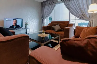 A Chic 3BR KSL DEsplanade Residence, FREE Parking Hotels in 