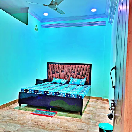 Hotel Datia Comfort Inn Hotele w: Datia