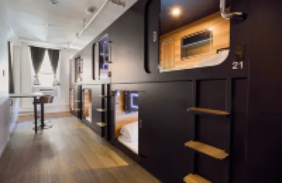 Capsule Hotel