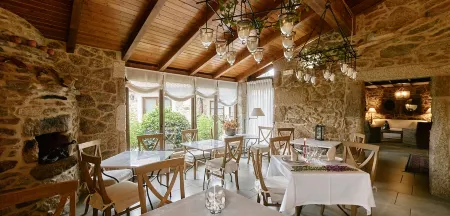 Hotel Rústico Lugar do Cotariño Отели в г. Вимьянсо